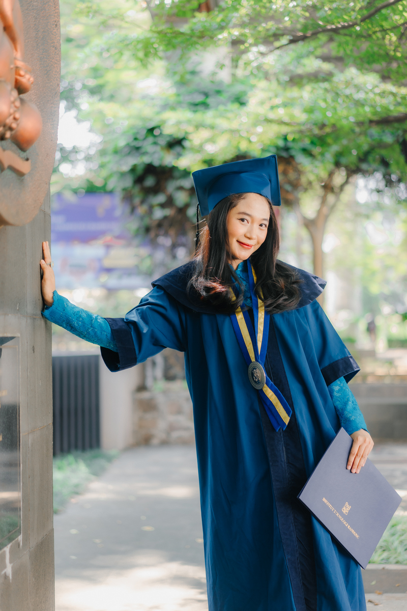 Professional Graduation Photos Singapore